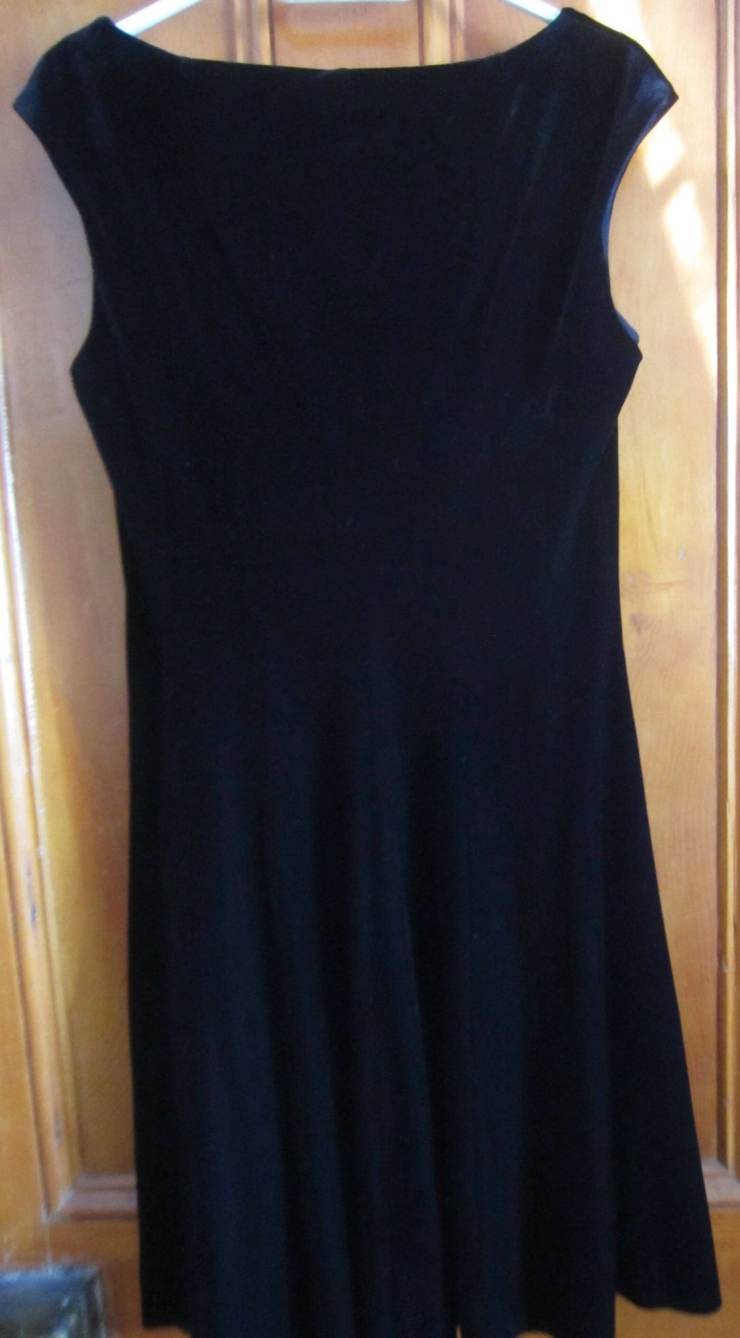Image of Black Velvet Sleeveless Dress - Size 12 / M
