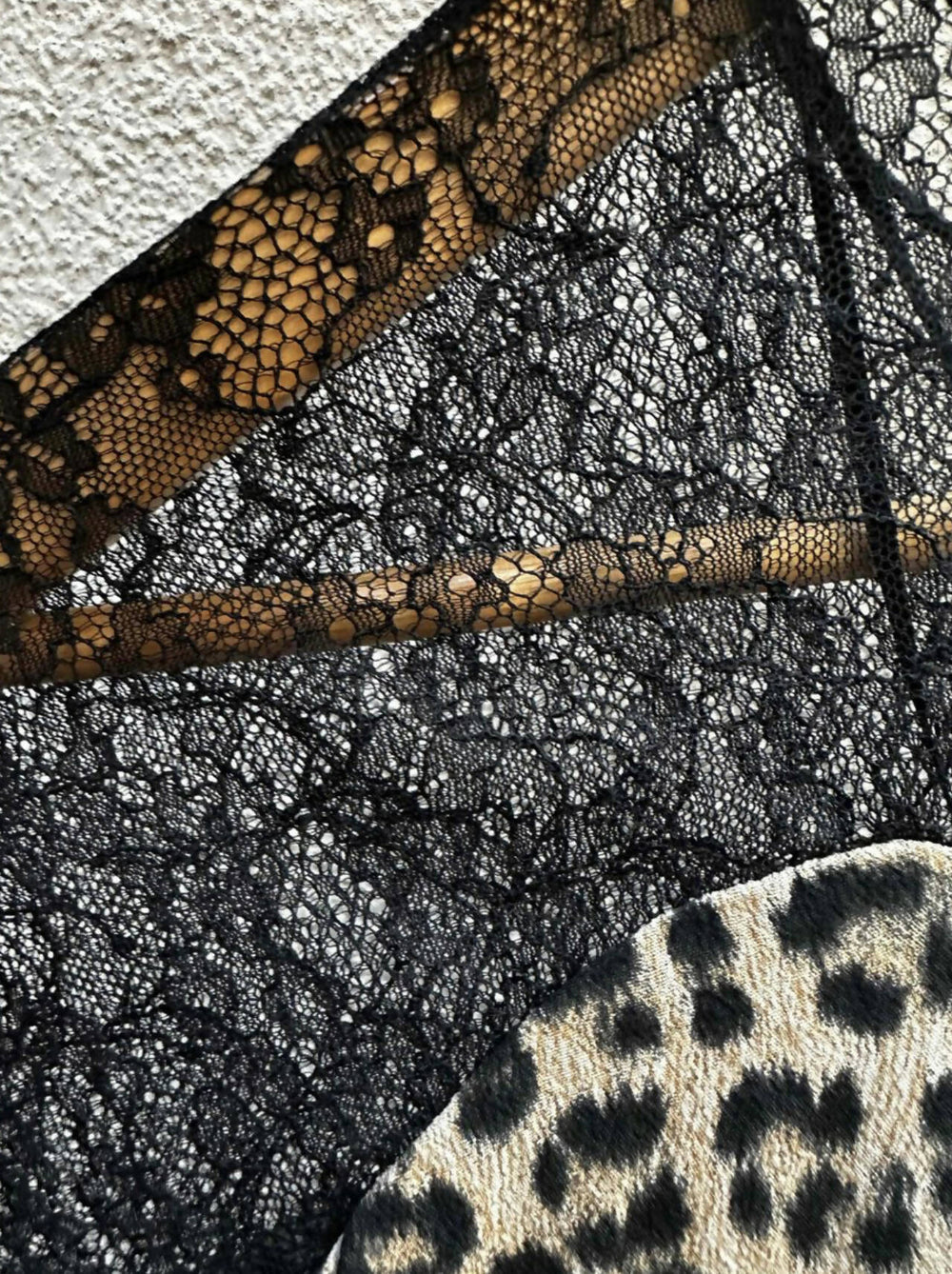 Image of Zara Leopard Print Lace Detail Top