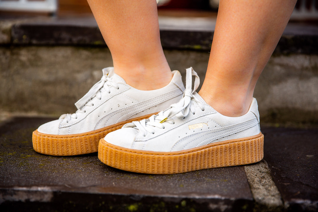 WOMEN'S SNEAKERS