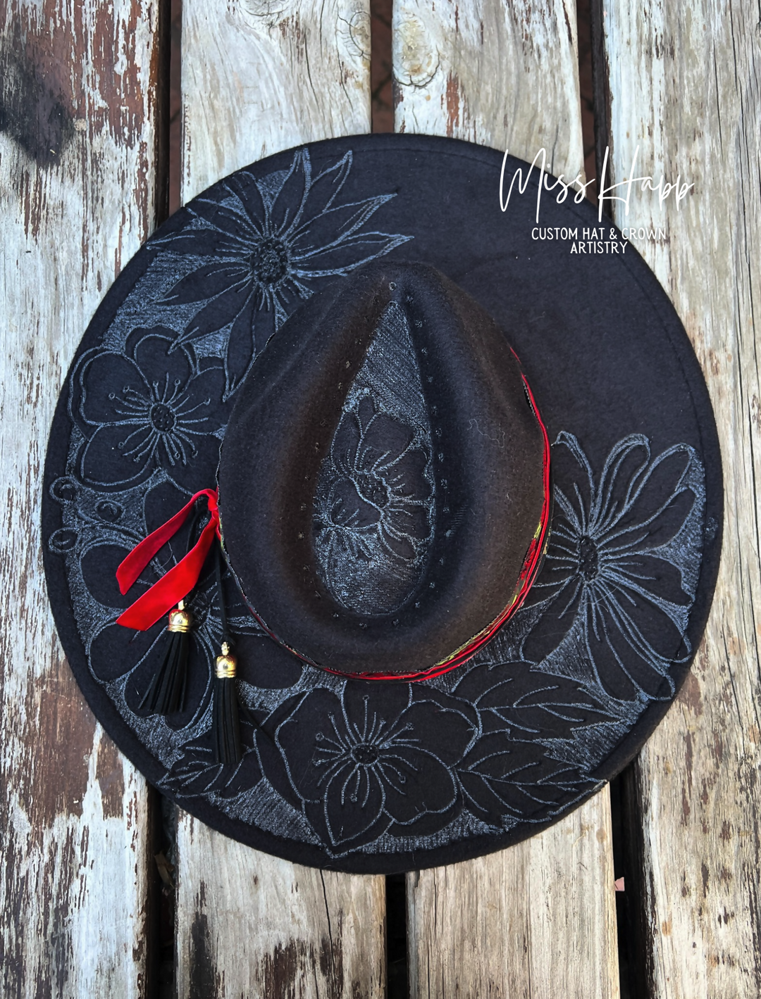 MH.blk.bullero