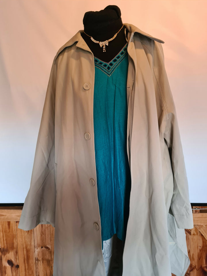 Jacket and Necklace View