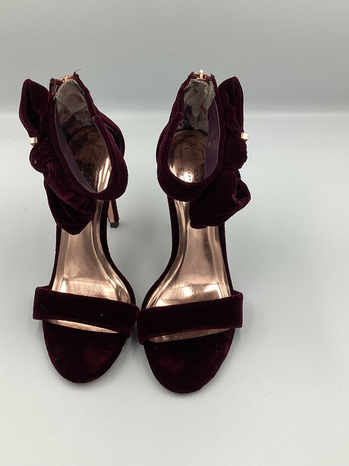 VELVET HIGH HEELS