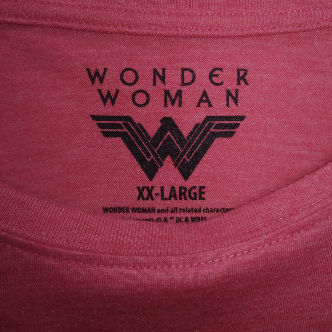 Women's Wonder Women T-Shirt (Plus Size / Curvy)