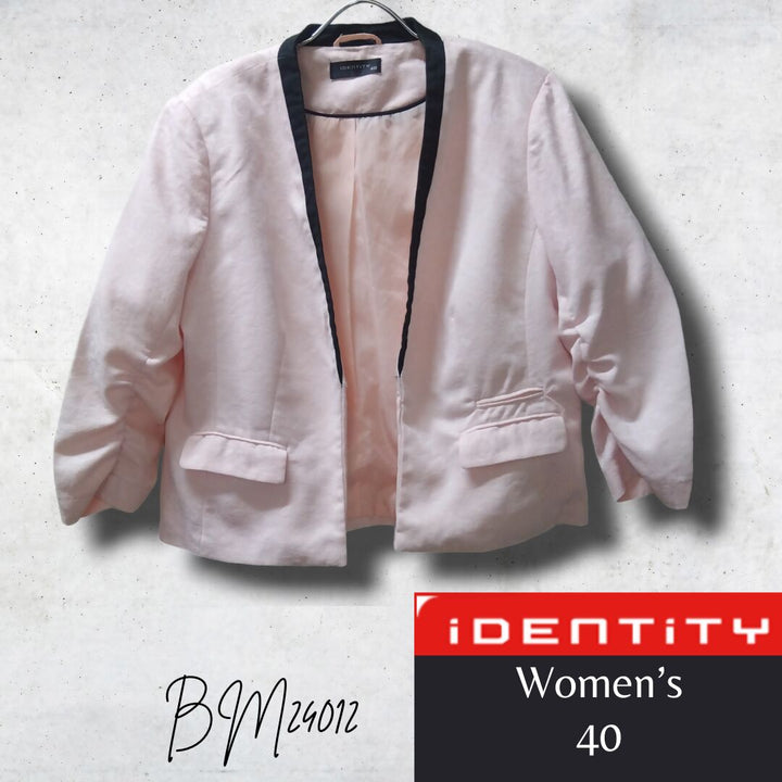 Women's 3/4 Sleeve Blazer