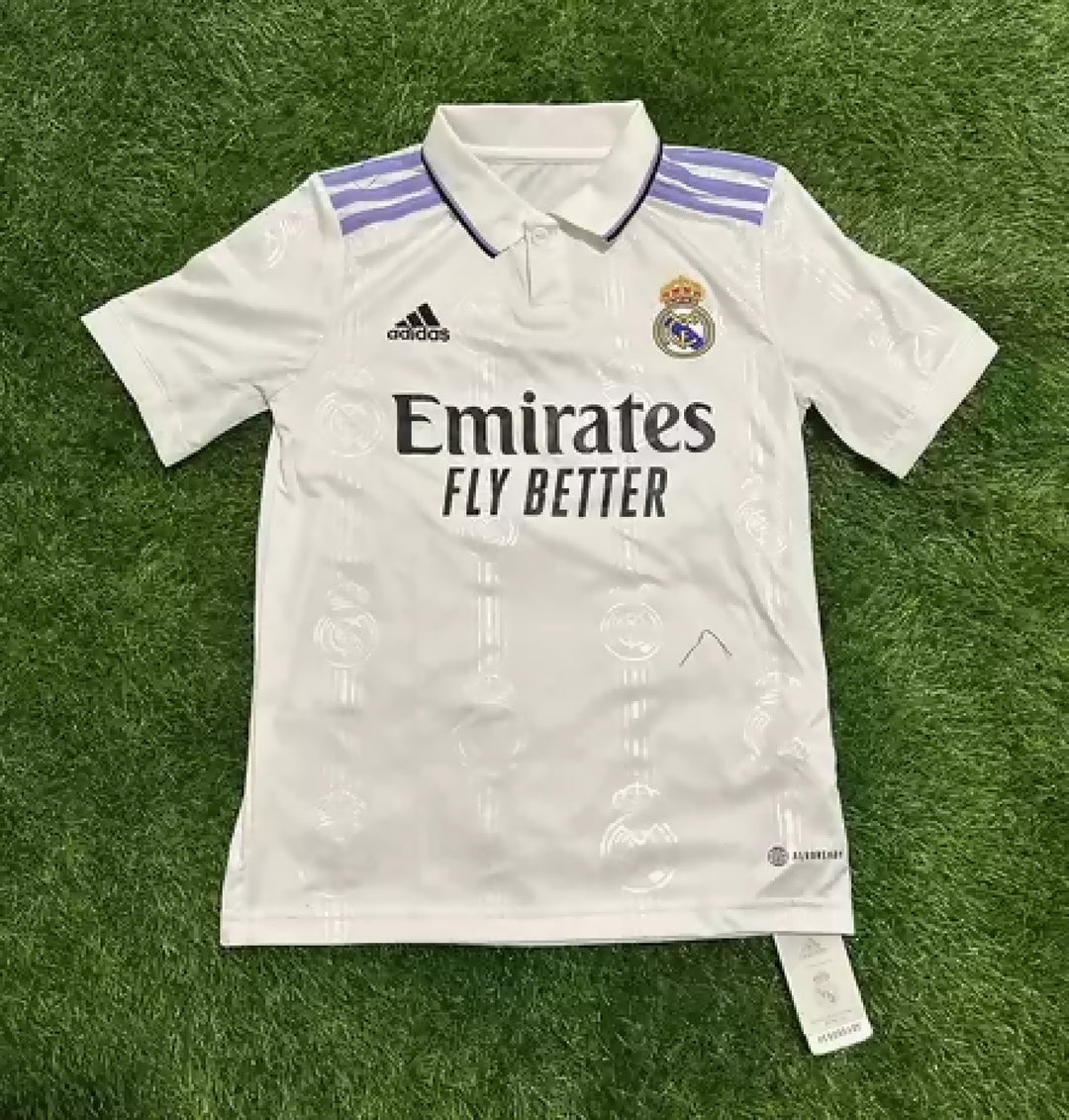 _juventus_away_kit_player_2021_1675586448_2df43634_progressive