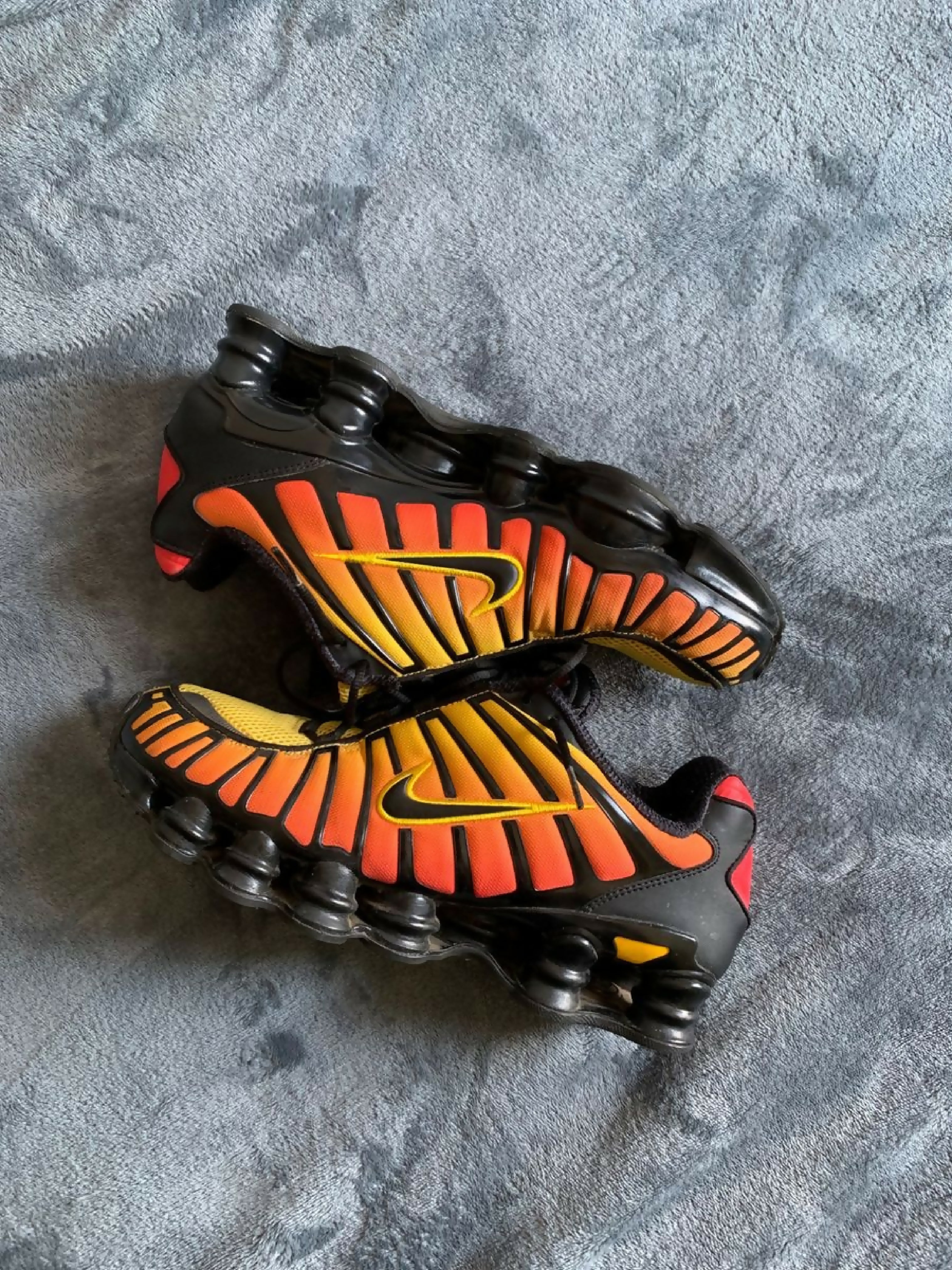 Nike Shox TL Sunrise Gradient | UK10 | 10/10 | R1900 – WISI-Oi