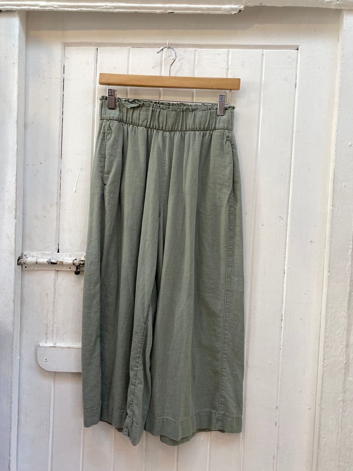 Green Linen pants