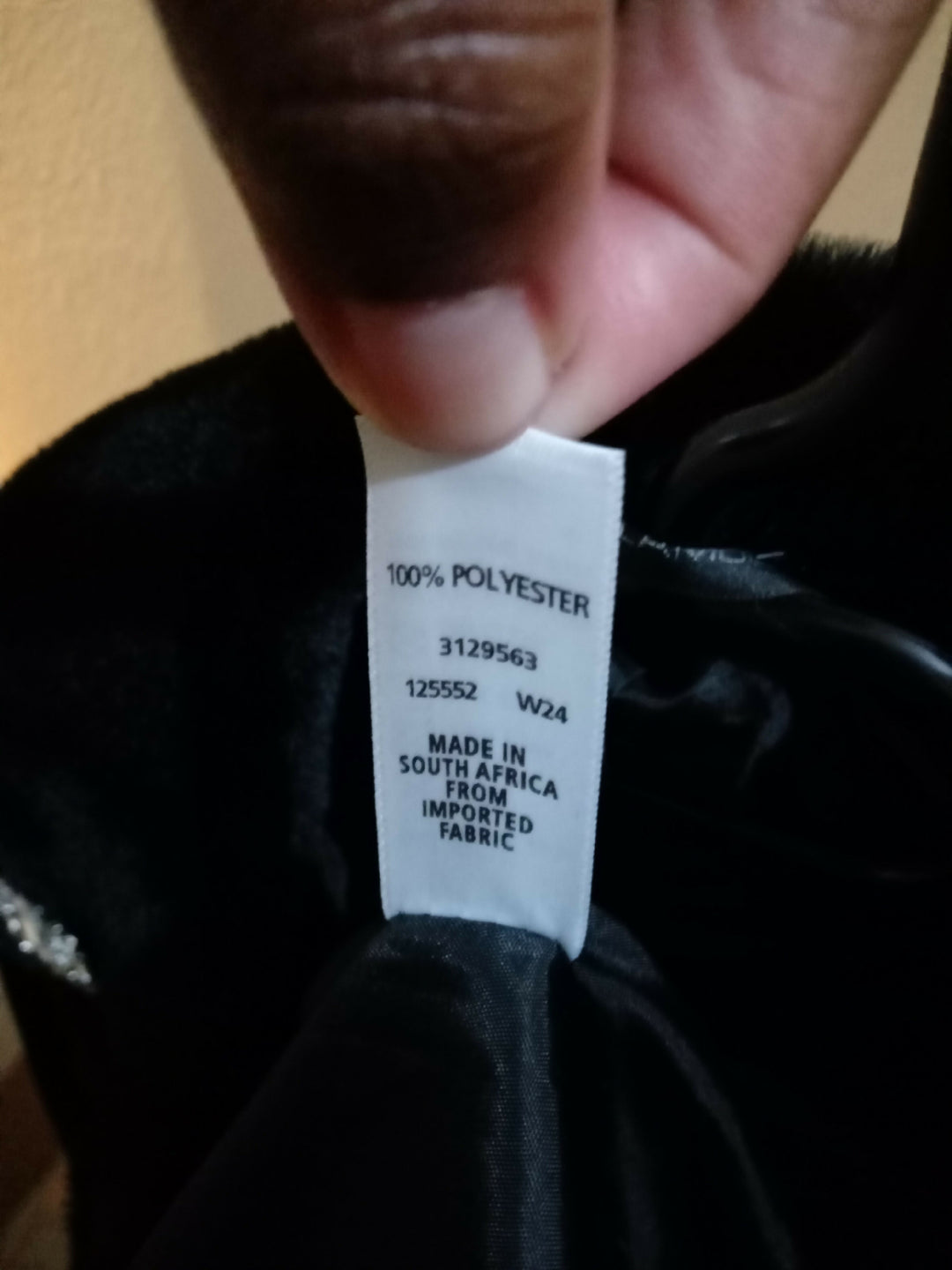 1000045717