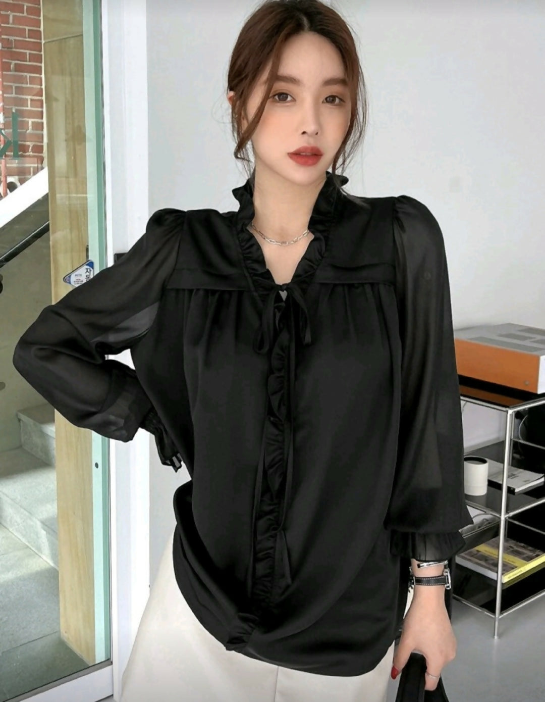 Tie Front Flounce Sleeve Blouse