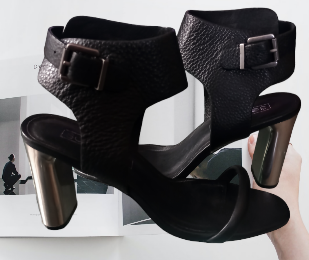 Image of Black heel