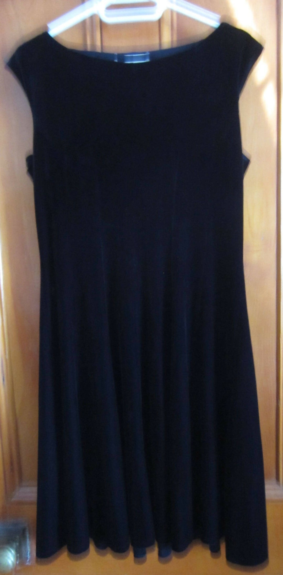 Image of Black Velvet Sleeveless Dress - Size 12 / M