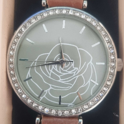 Silver Faced Watch with Genuine Lesther Strap