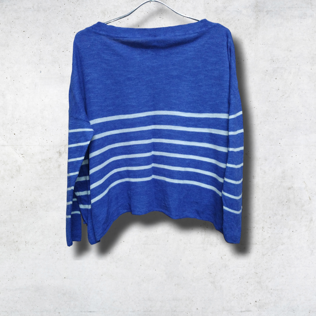 Image of Women's 3/4 Sleeve Striped Knitted Crop Top