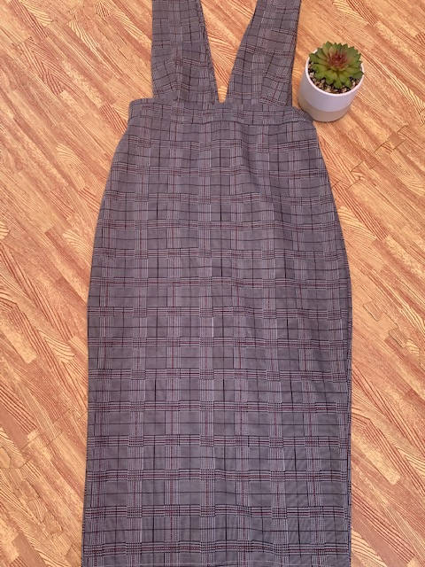 Image of Check Grey Skirt With Suspenders
