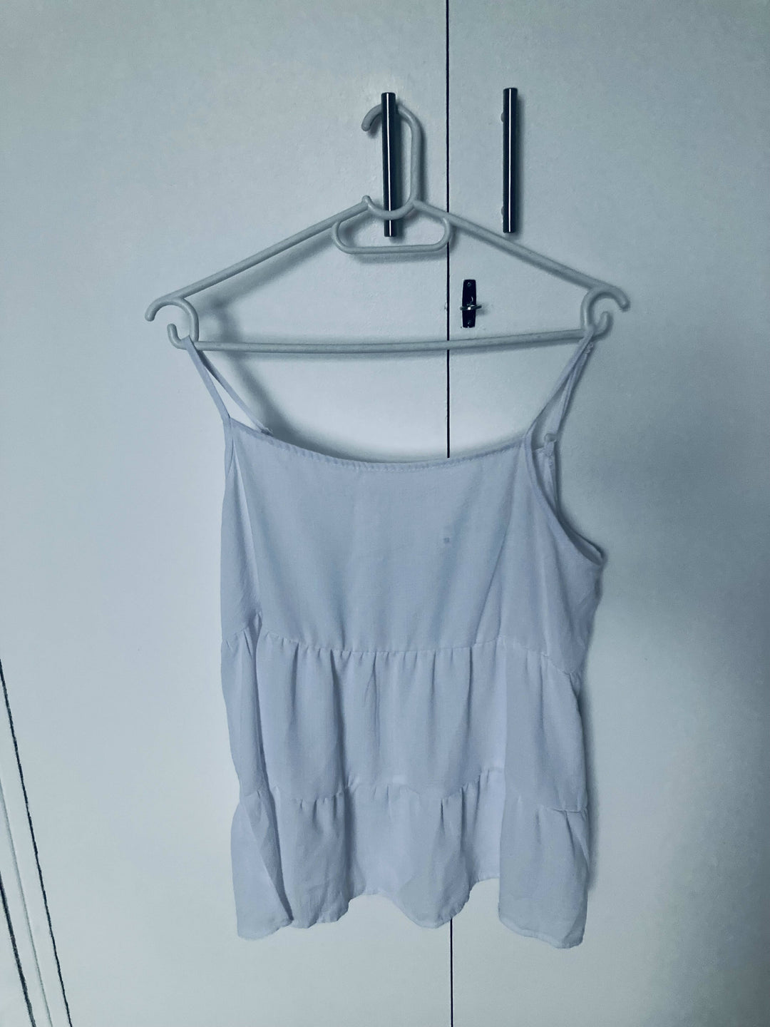 Image of White Strappy Top