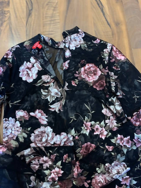 Image of Guess Floral Bodysuit