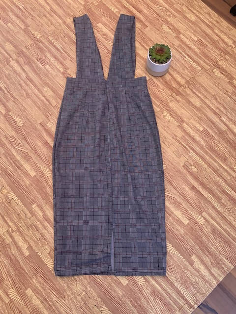 Image of Check Grey Skirt With Suspenders
