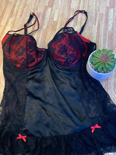 Image of Black & Red Lace Lingerie