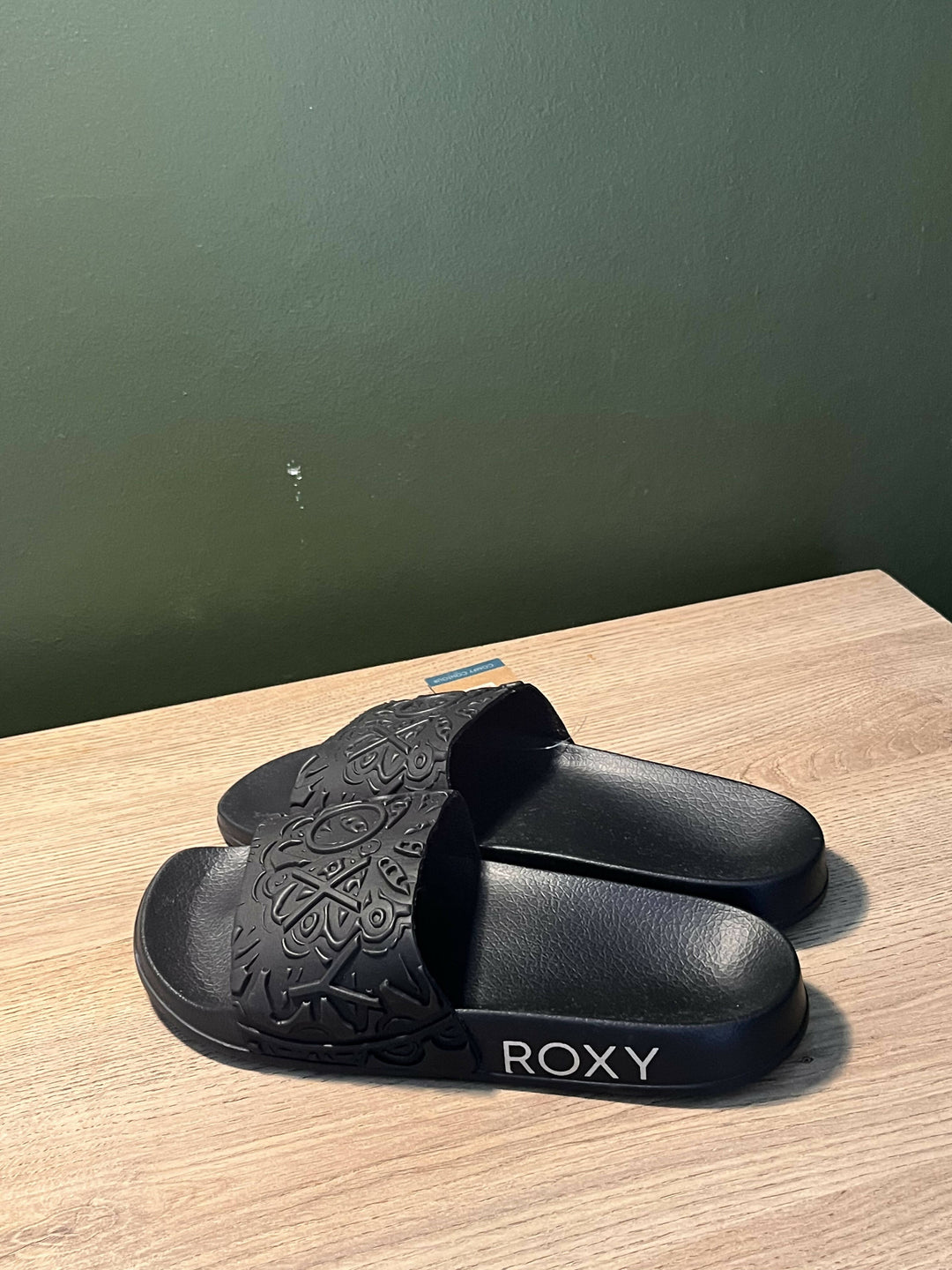 Roxy Slides